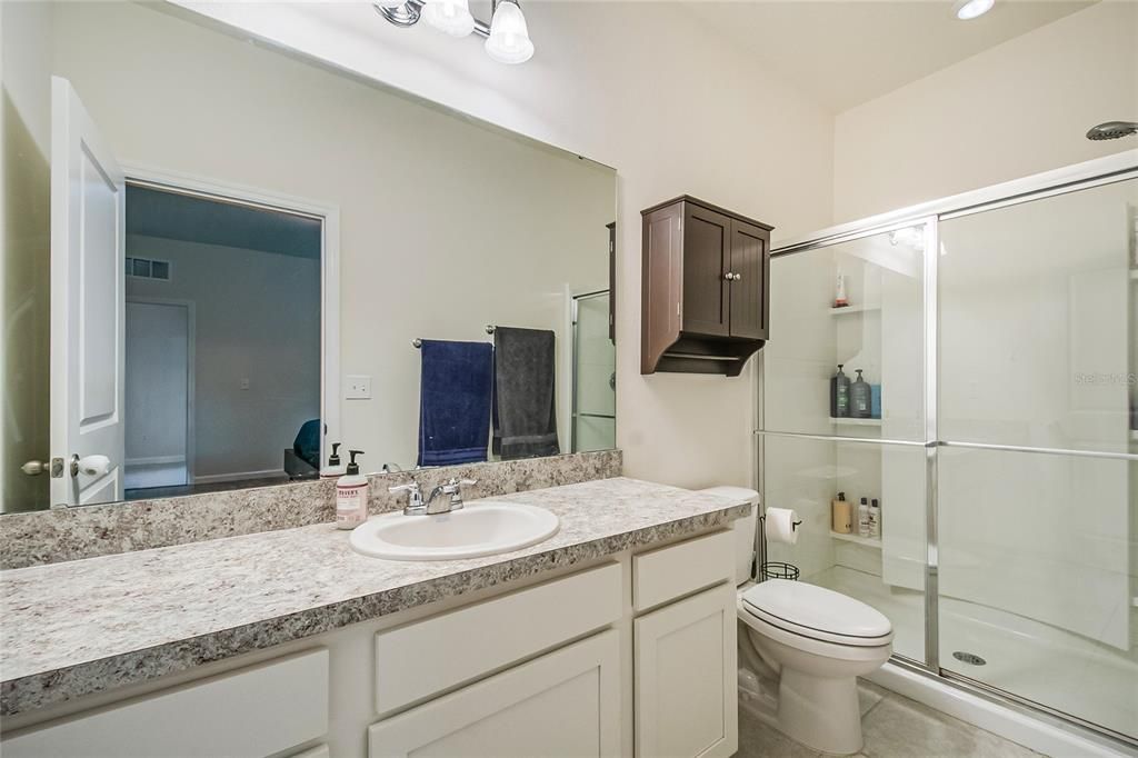 En Venta: $325,000 (3 camas, 2 baños, 1412 Pies cuadrados)