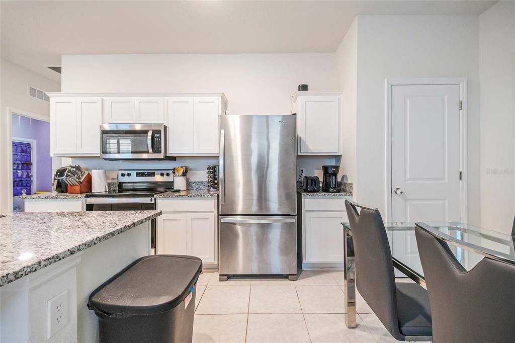 En Venta: $325,000 (3 camas, 2 baños, 1412 Pies cuadrados)