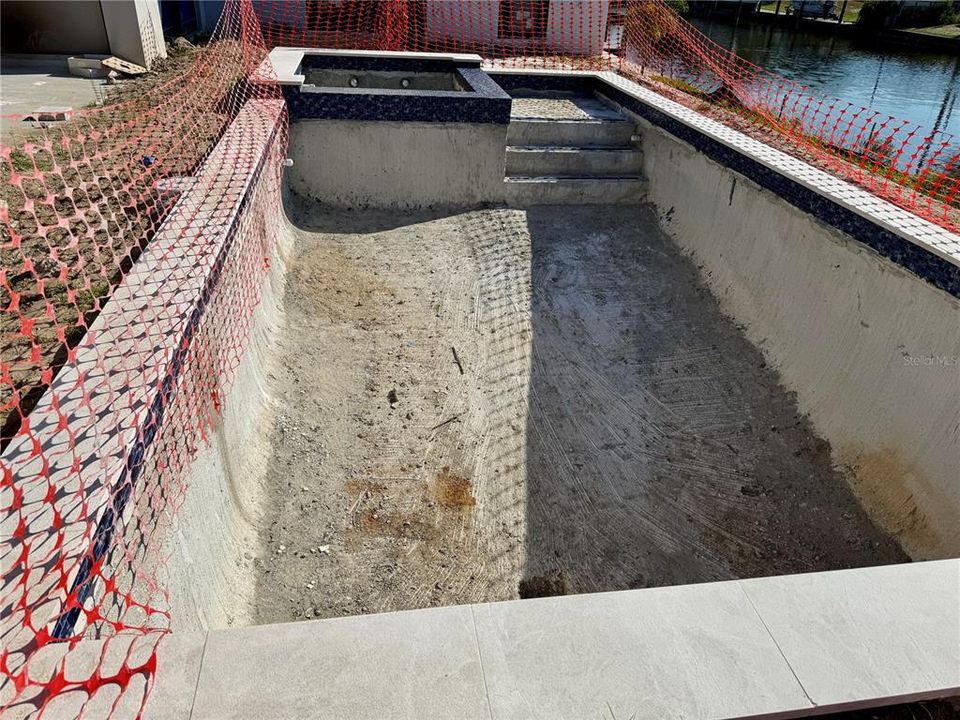 En Venta: $1,149,000 (4 camas, 4 baños, 2591 Pies cuadrados)