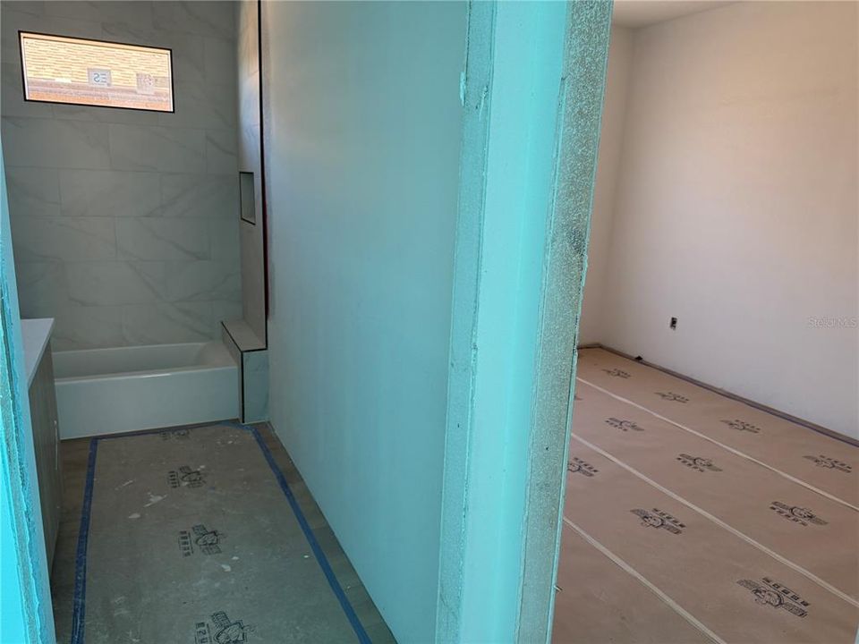 En Venta: $1,149,000 (4 camas, 4 baños, 2591 Pies cuadrados)