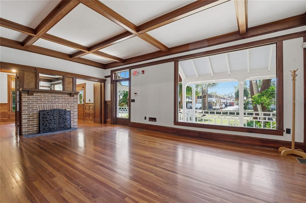 待售: $39,000 (0 贝兹, 0 浴室, 3300 平方英尺)