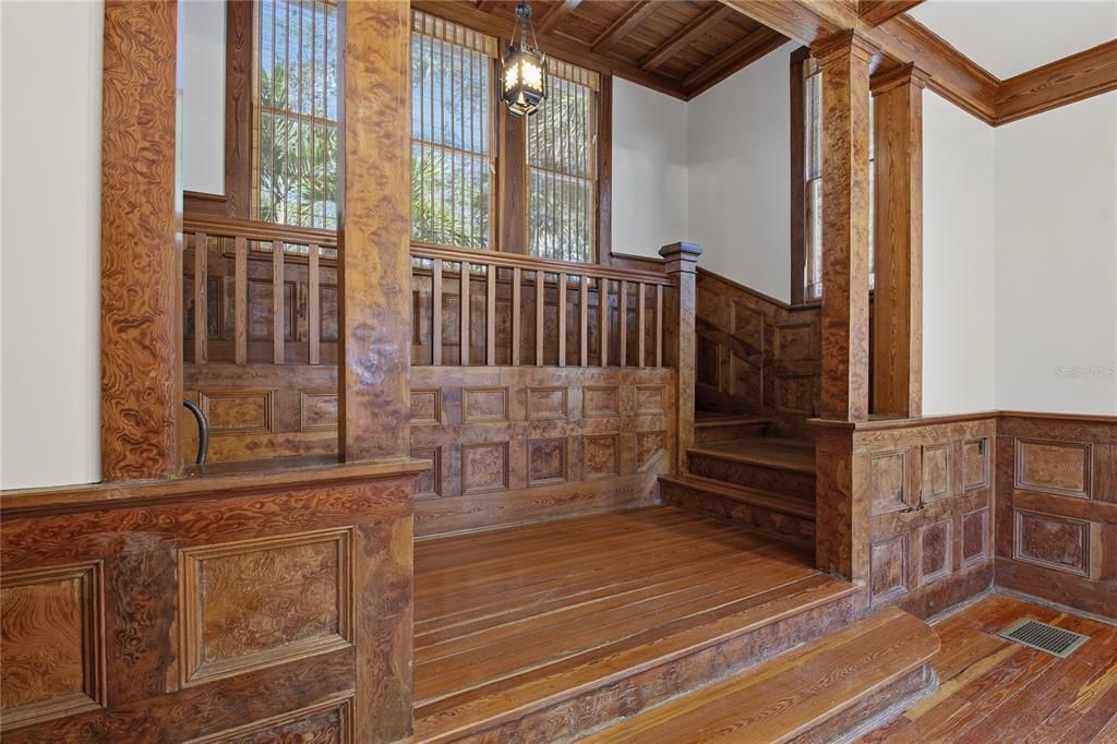 待售: $39,000 (0 贝兹, 0 浴室, 3300 平方英尺)