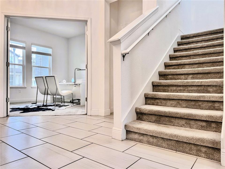 For Sale: $950,000 (5 beds, 3 baths, 3717 Square Feet)