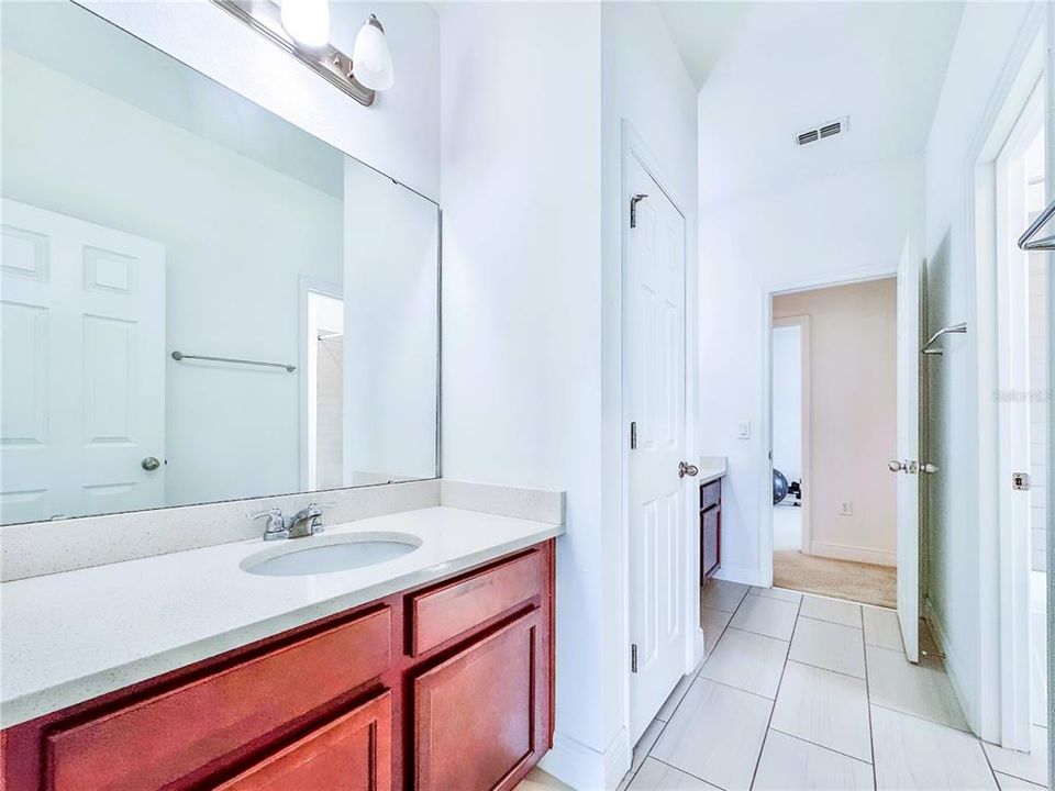 For Sale: $950,000 (5 beds, 3 baths, 3717 Square Feet)