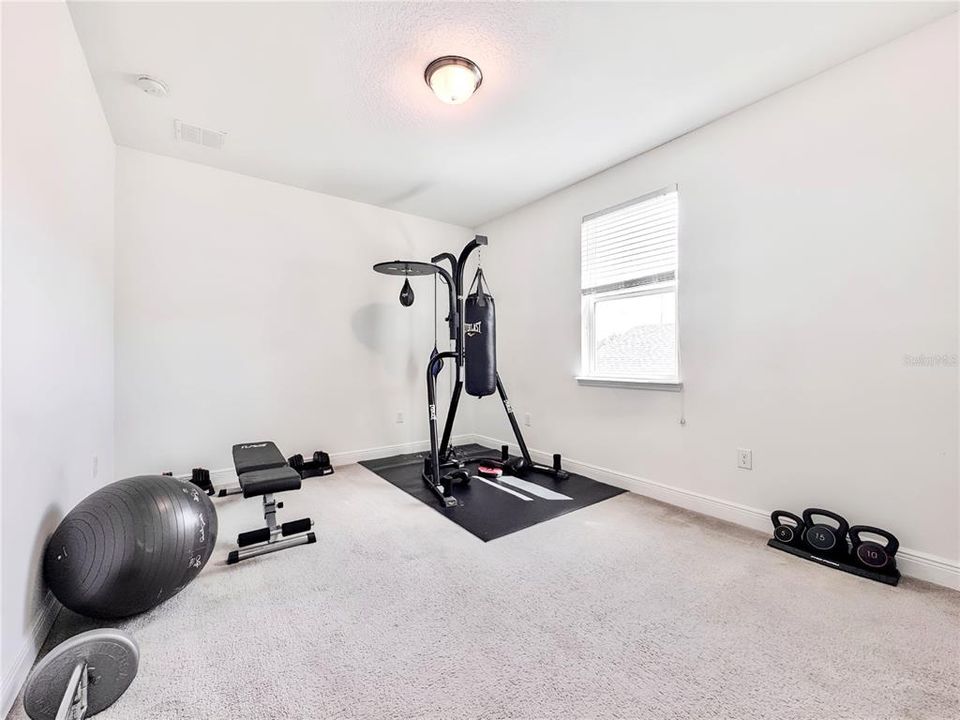 For Sale: $950,000 (5 beds, 3 baths, 3717 Square Feet)