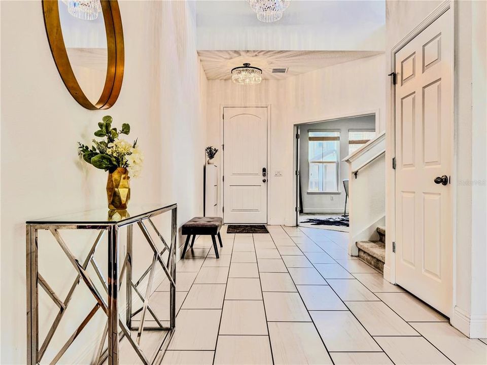 For Sale: $950,000 (5 beds, 3 baths, 3717 Square Feet)