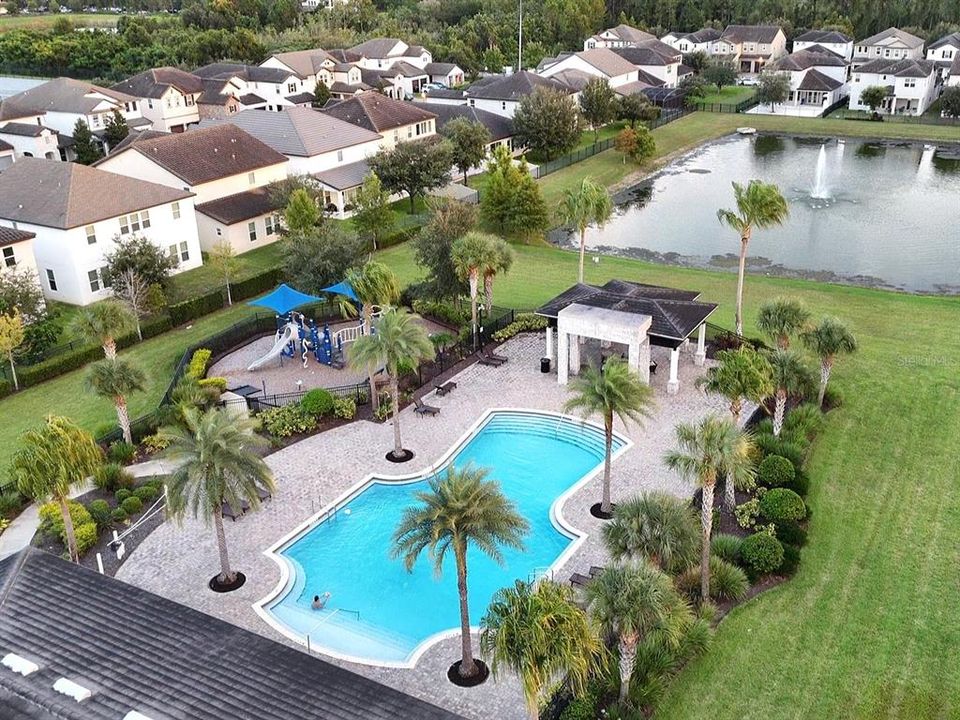 For Sale: $950,000 (5 beds, 3 baths, 3717 Square Feet)