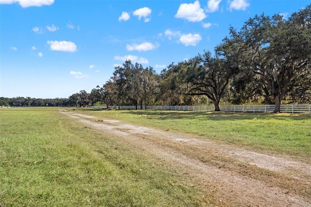 待售: $500,000 (9.50 acres)