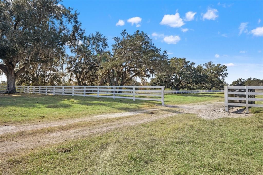 待售: $500,000 (9.50 acres)