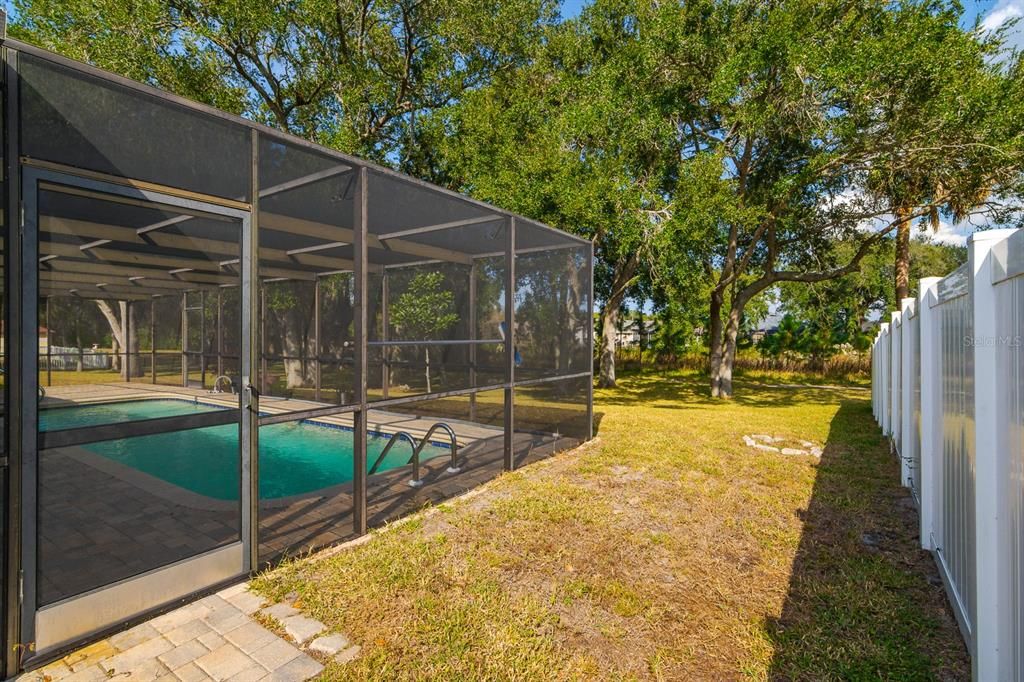 For Sale: $290,000 (3 beds, 2 baths, 1438 Square Feet)