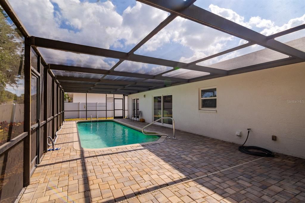 For Sale: $290,000 (3 beds, 2 baths, 1438 Square Feet)