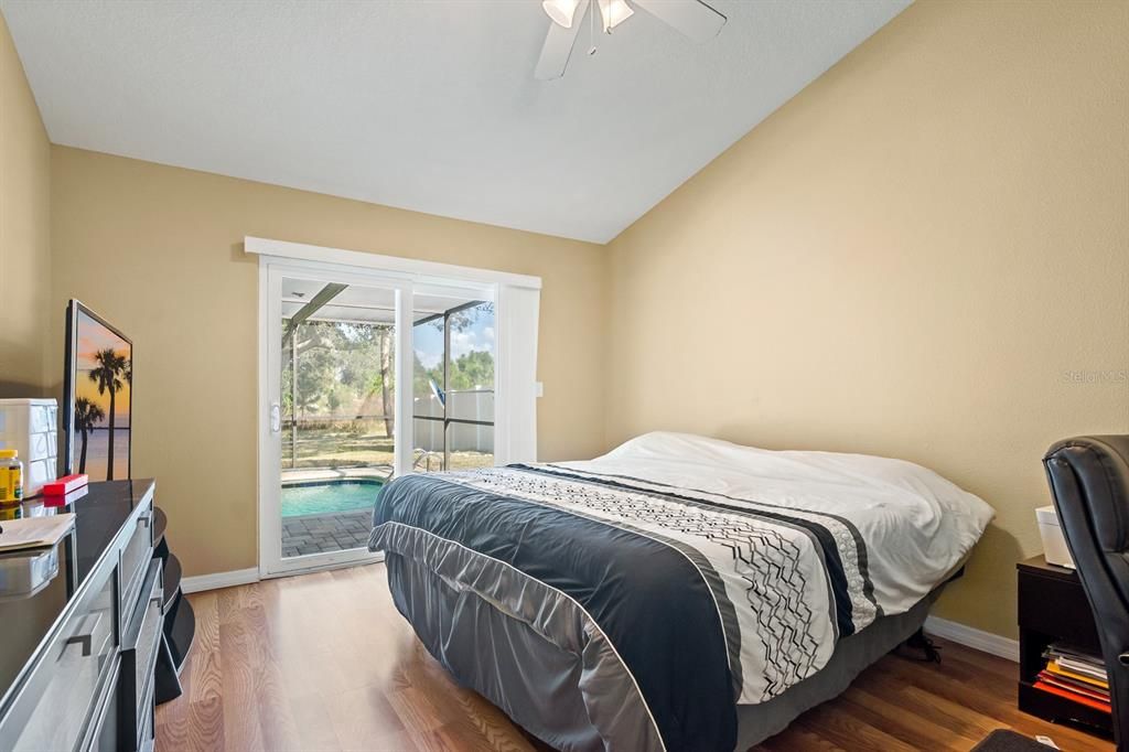 For Sale: $290,000 (3 beds, 2 baths, 1438 Square Feet)