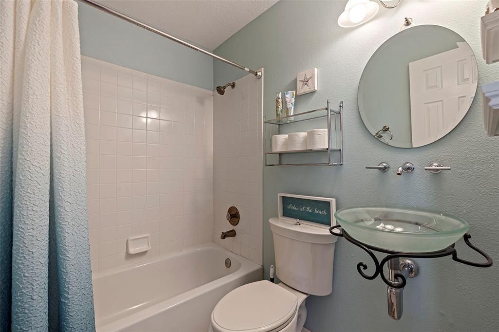 For Sale: $1,700,000 (4 beds, 4 baths, 3300 Square Feet)