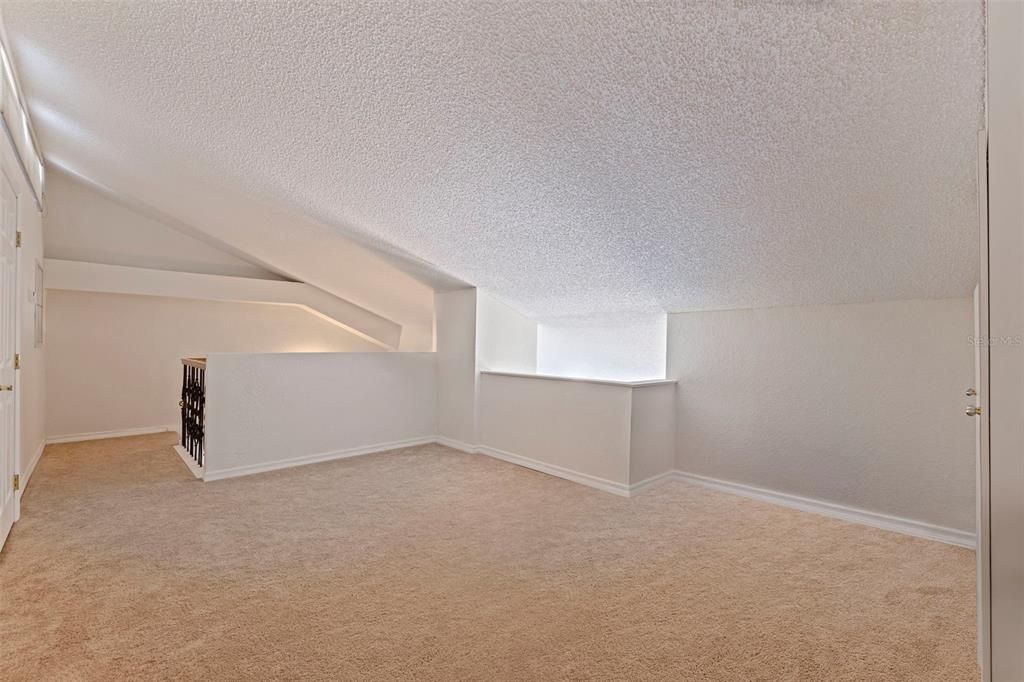 For Sale: $1,700,000 (4 beds, 4 baths, 3300 Square Feet)