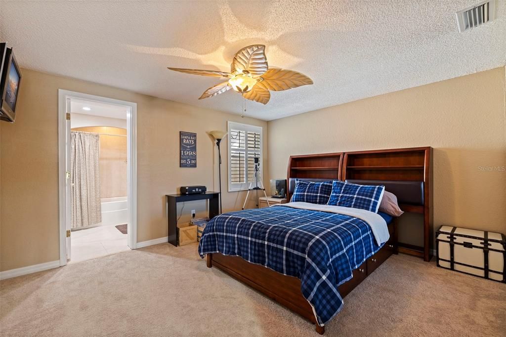 For Sale: $1,700,000 (4 beds, 4 baths, 3300 Square Feet)