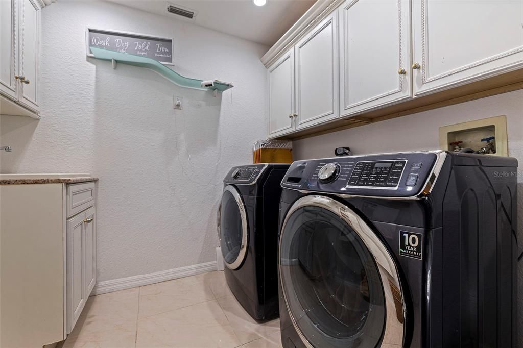 For Sale: $1,700,000 (4 beds, 4 baths, 3300 Square Feet)