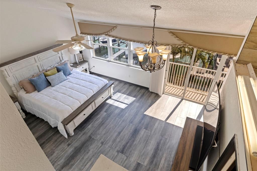 For Sale: $1,700,000 (4 beds, 4 baths, 3300 Square Feet)