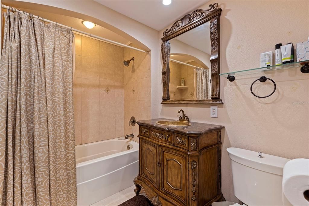 For Sale: $1,700,000 (4 beds, 4 baths, 3300 Square Feet)