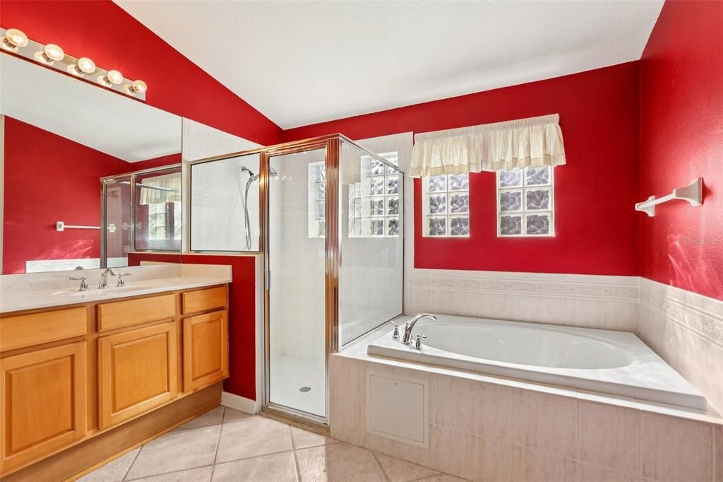 待售: $1,050,000 (4 贝兹, 3 浴室, 2534 平方英尺)