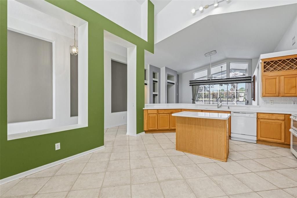 待售: $1,050,000 (4 贝兹, 3 浴室, 2534 平方英尺)