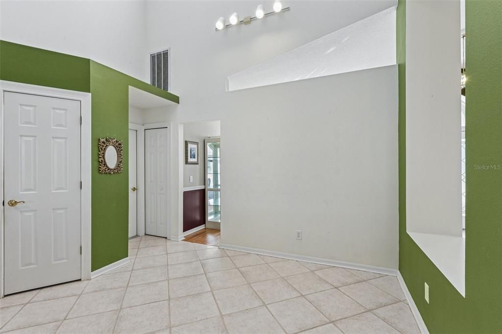 待售: $1,050,000 (4 贝兹, 3 浴室, 2534 平方英尺)