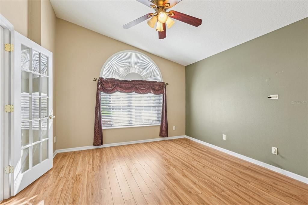 待售: $1,050,000 (4 贝兹, 3 浴室, 2534 平方英尺)