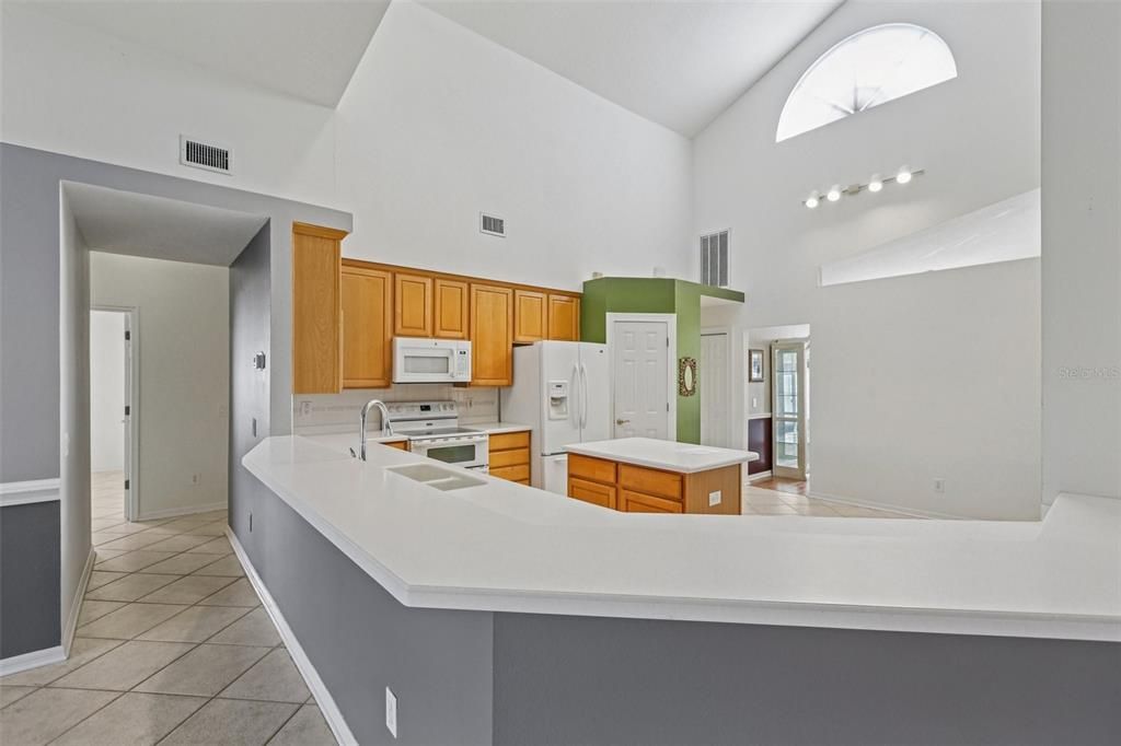 待售: $1,050,000 (4 贝兹, 3 浴室, 2534 平方英尺)