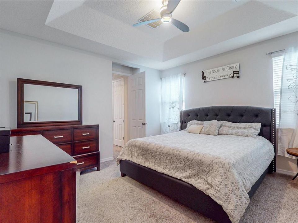 For Sale: $475,000 (3 beds, 2 baths, 2120 Square Feet)