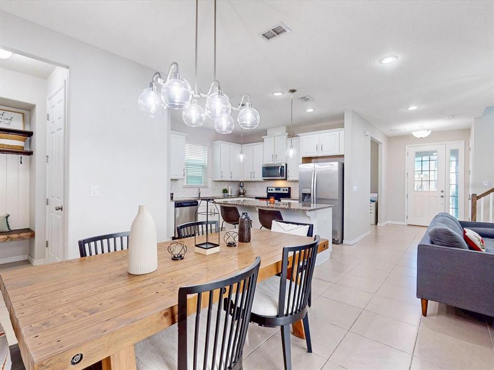 For Sale: $475,000 (3 beds, 2 baths, 2120 Square Feet)