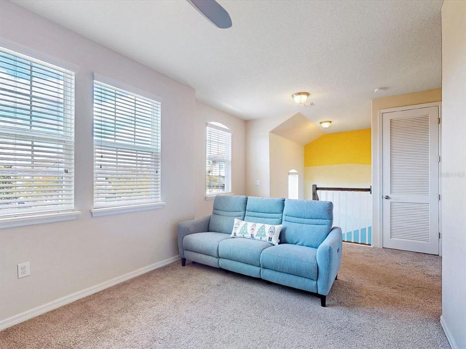 For Sale: $475,000 (3 beds, 2 baths, 2120 Square Feet)