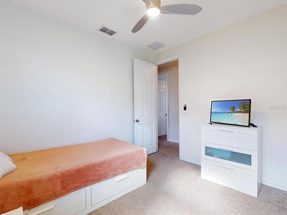 For Sale: $475,000 (3 beds, 2 baths, 2120 Square Feet)