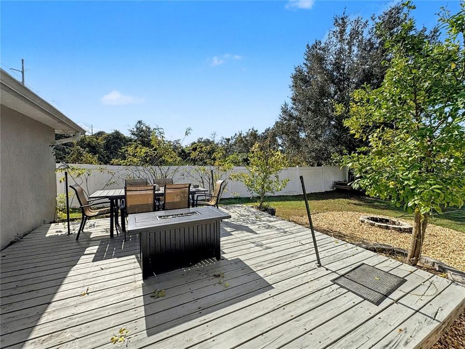 出租: $2,400 (3 贝兹, 2 浴室, 1572 平方英尺)