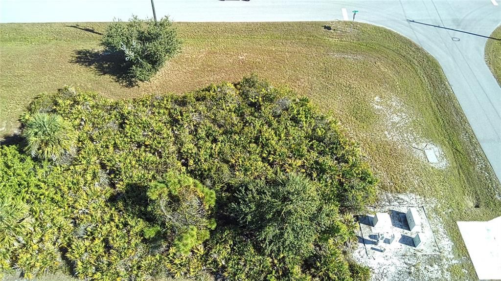 На продажу: $32,550 (0.26 acres)