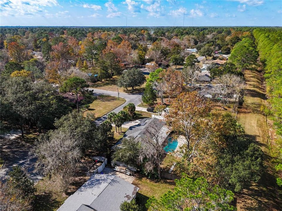 For Sale: $355,000 (6 beds, 2 baths, 2383 Square Feet)