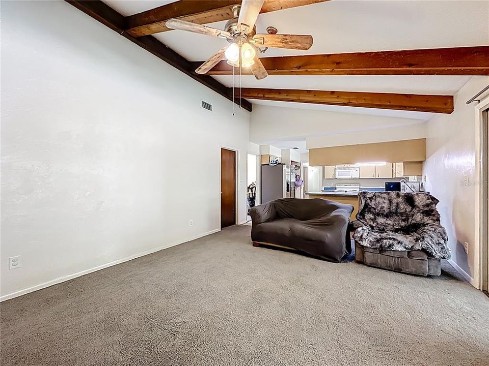 For Sale: $355,000 (6 beds, 2 baths, 2383 Square Feet)