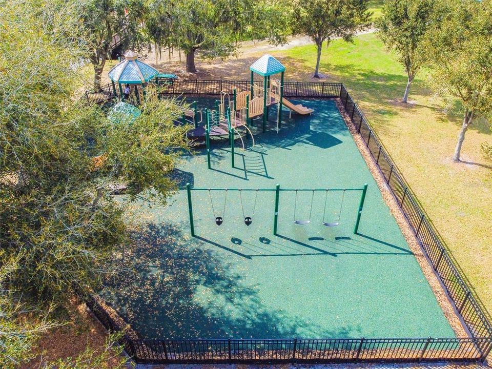 For Sale: $349,000 (4 beds, 2 baths, 2102 Square Feet)