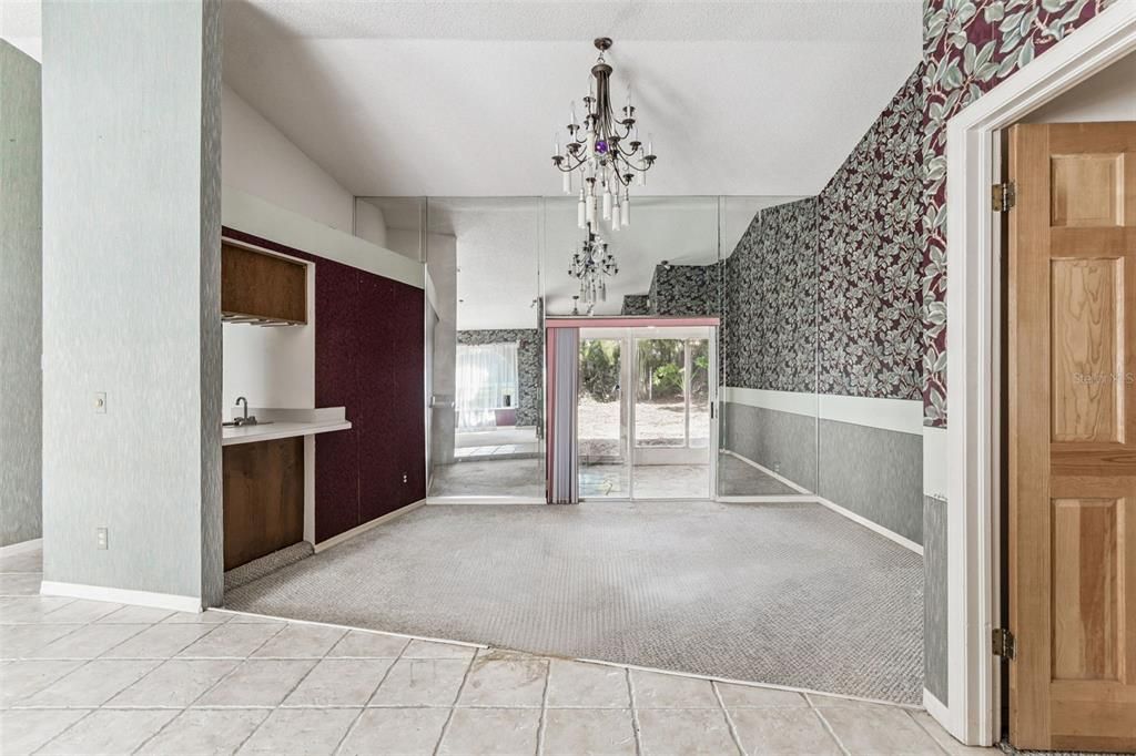 For Sale: $349,000 (4 beds, 2 baths, 2102 Square Feet)