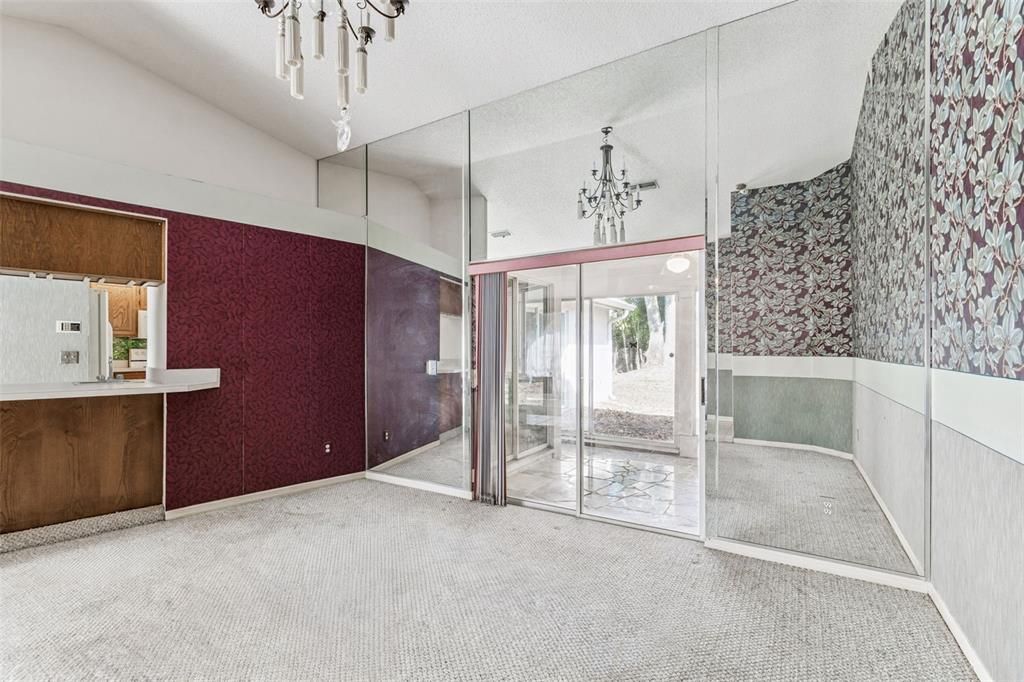 For Sale: $349,000 (4 beds, 2 baths, 2102 Square Feet)