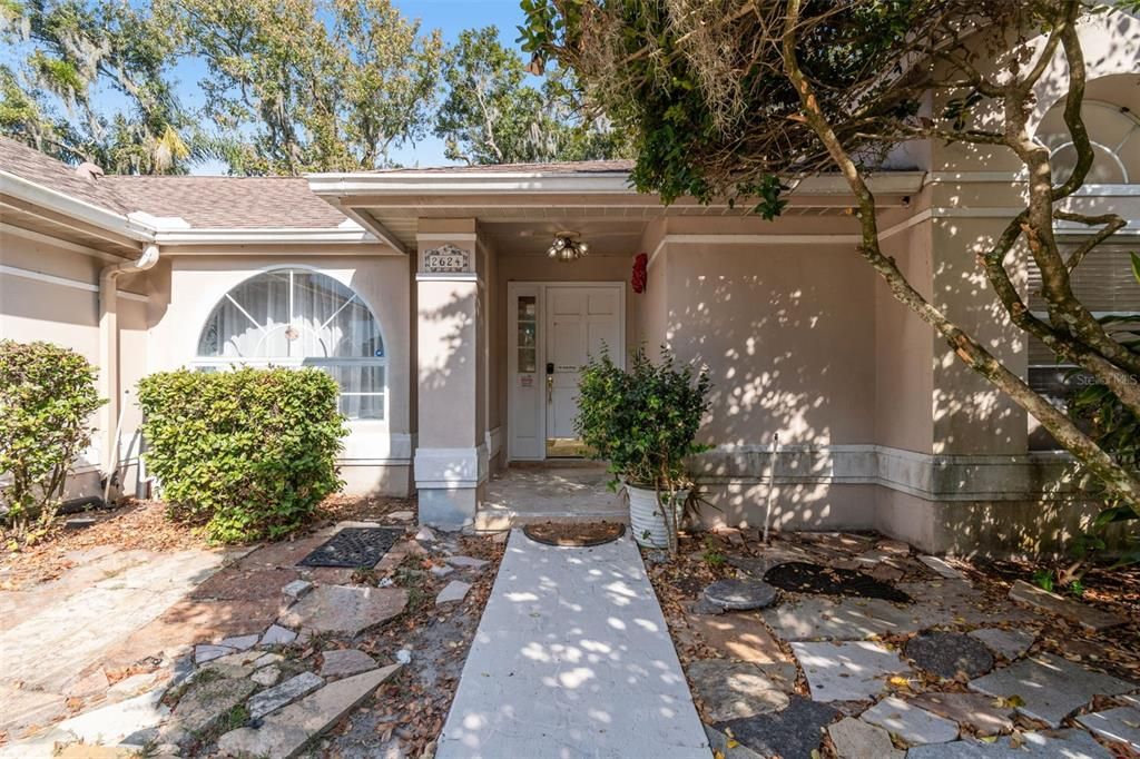 For Sale: $349,000 (4 beds, 2 baths, 2102 Square Feet)