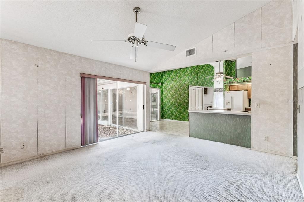 For Sale: $349,000 (4 beds, 2 baths, 2102 Square Feet)