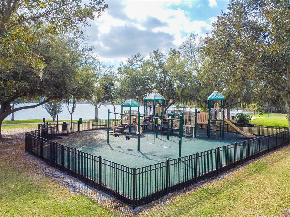 For Sale: $349,000 (4 beds, 2 baths, 2102 Square Feet)