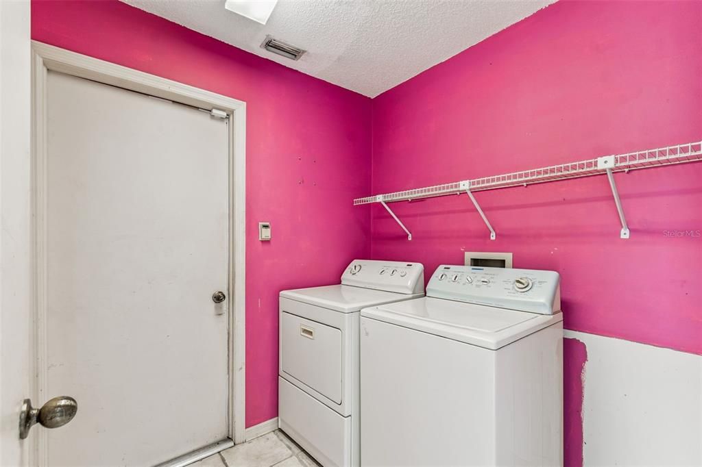 For Sale: $349,000 (4 beds, 2 baths, 2102 Square Feet)