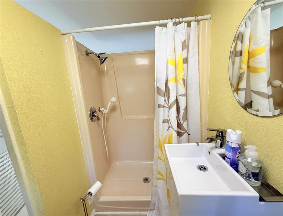 For Rent: $2,950 (2 beds, 2 baths, 1084 Square Feet)