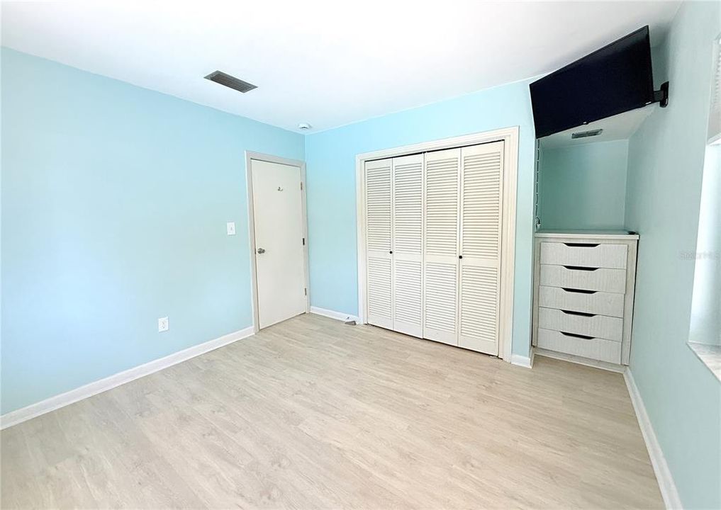 For Rent: $2,950 (2 beds, 2 baths, 1084 Square Feet)