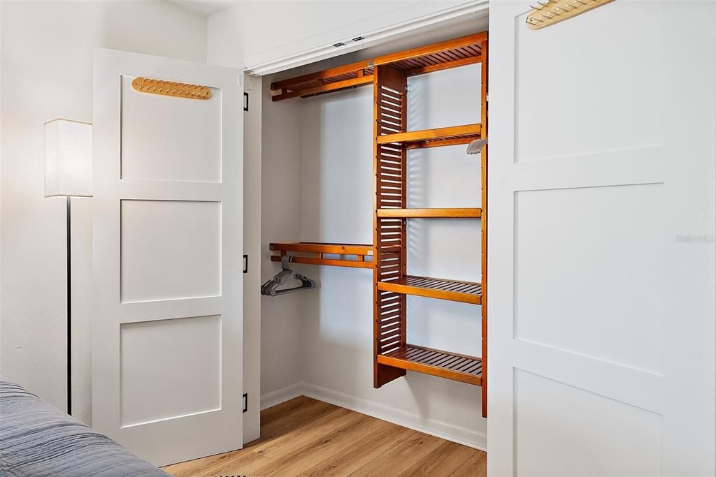 For Sale: $249,000 (1 beds, 1 baths, 765 Square Feet)