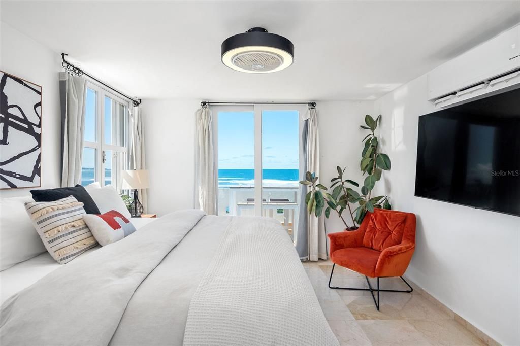 For Sale: $1,395,000 (3 beds, 2 baths, 1943 Square Feet)