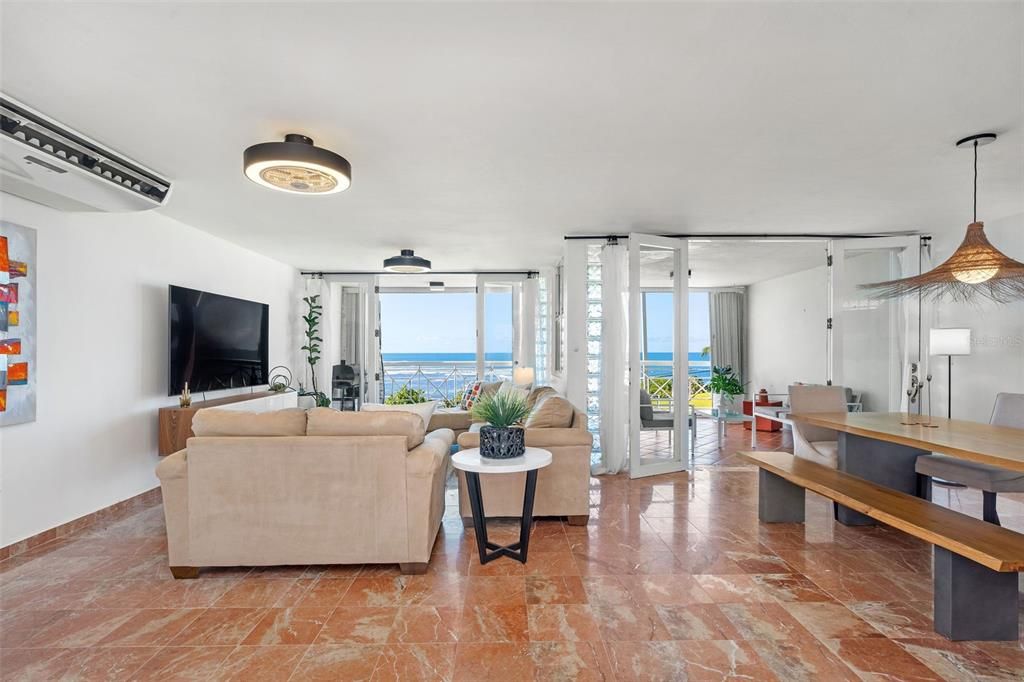 For Sale: $1,395,000 (3 beds, 2 baths, 1943 Square Feet)