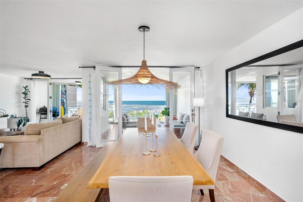 For Sale: $1,395,000 (3 beds, 2 baths, 1943 Square Feet)