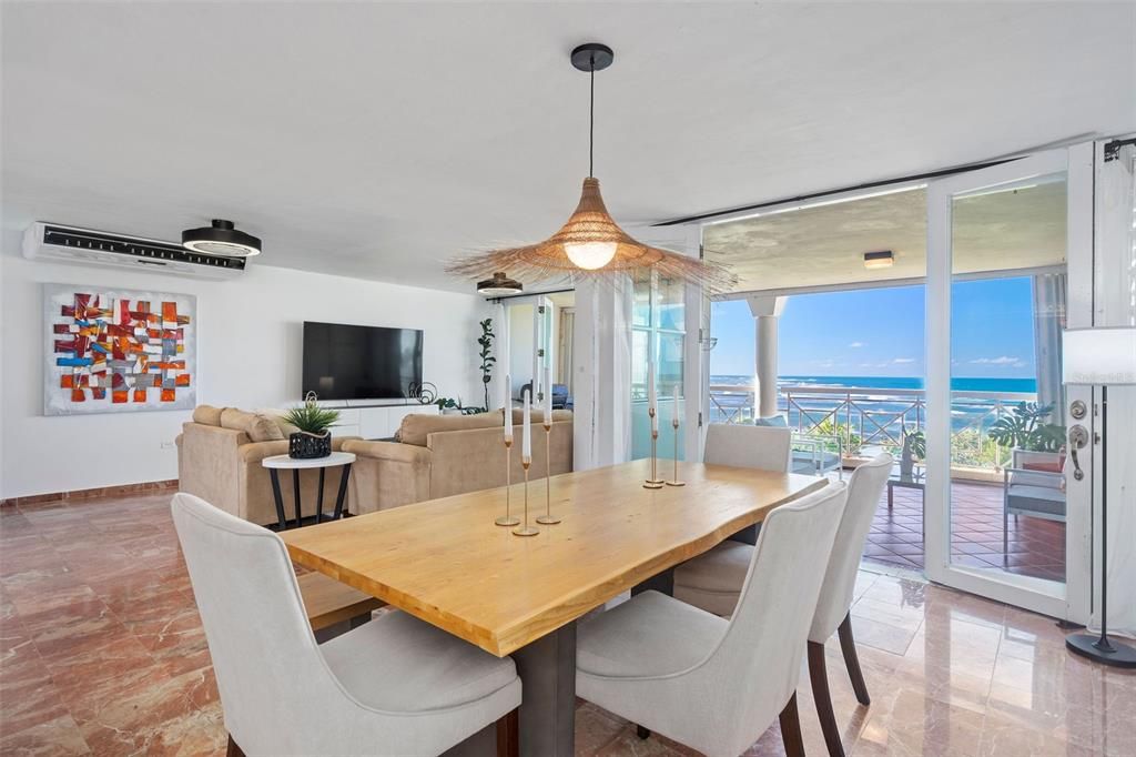 For Sale: $1,395,000 (3 beds, 2 baths, 1943 Square Feet)