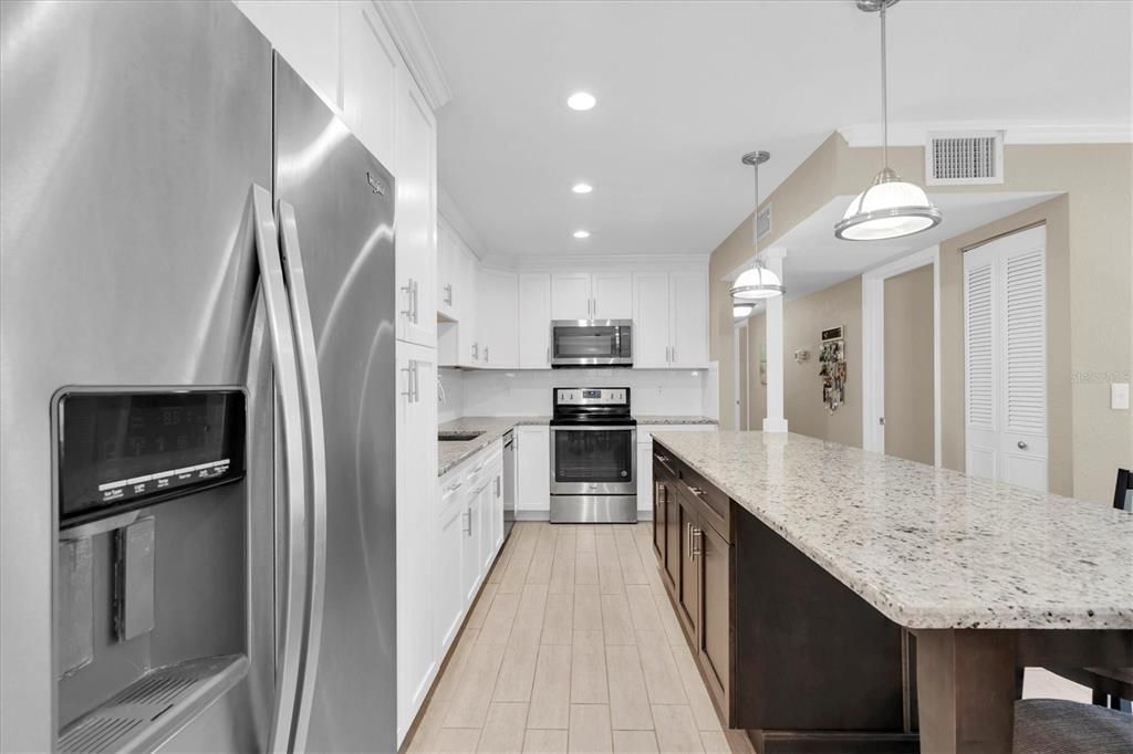 На продажу: $239,900 (3 спален, 2 ванн, 1396 Квадратных фут)